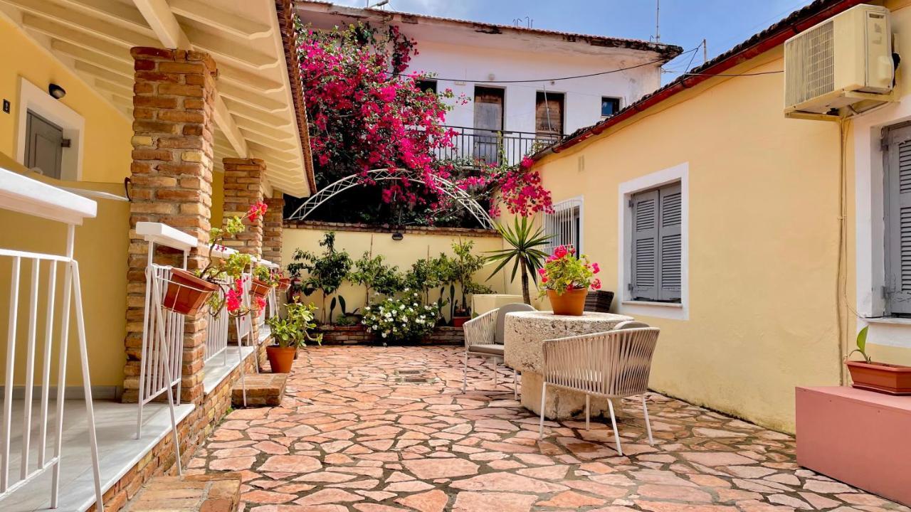 Nine Muses Apartments Kávos Екстериор снимка